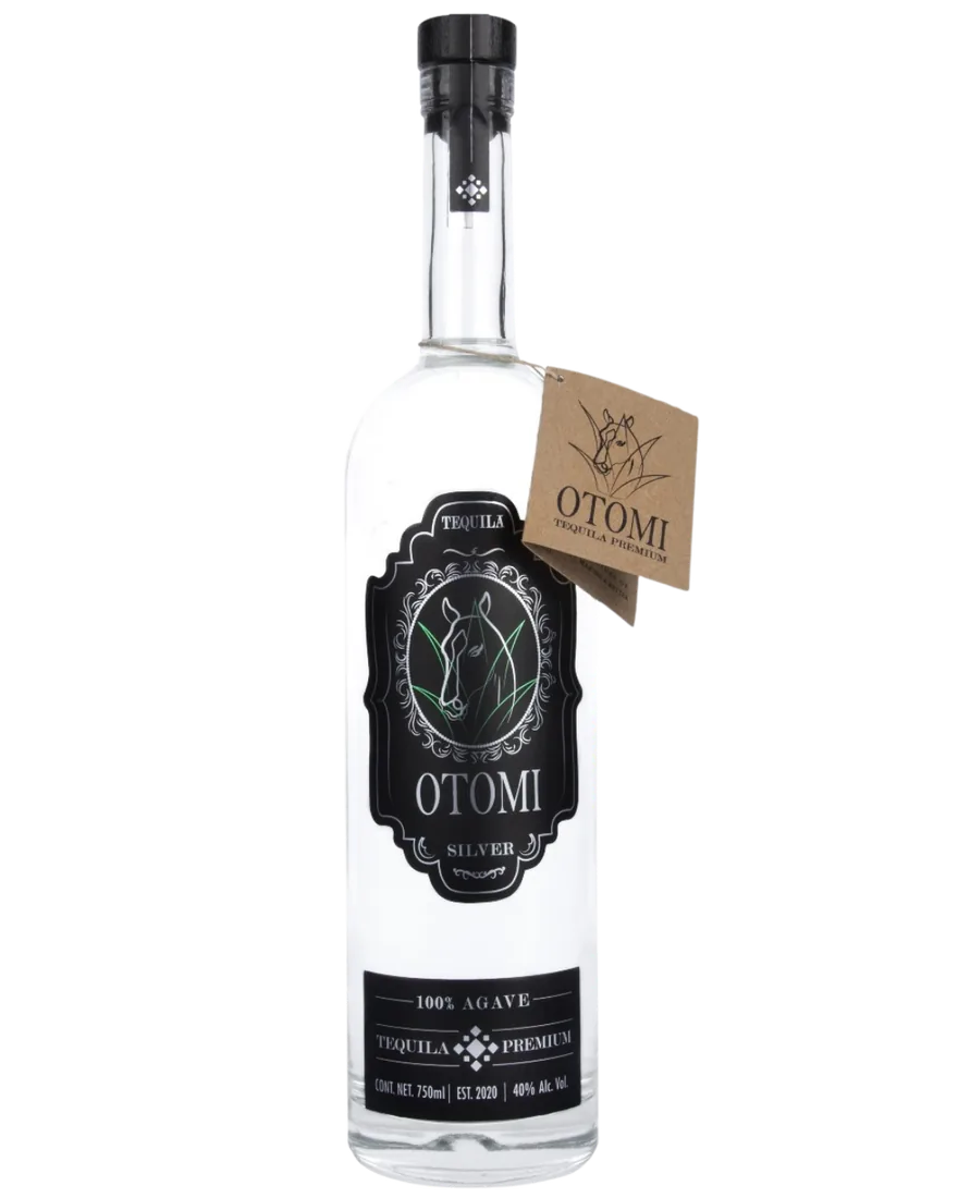 Botella Tequila Otomí con etiqueta